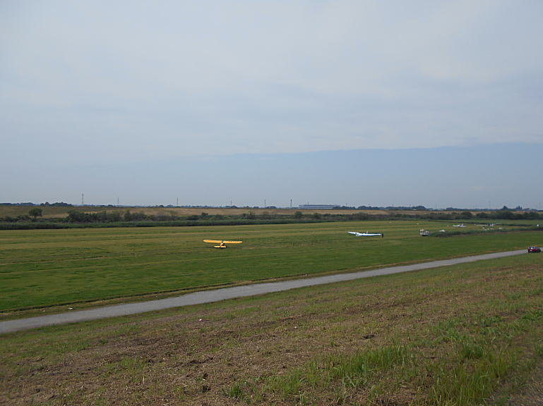 関宿滑空場